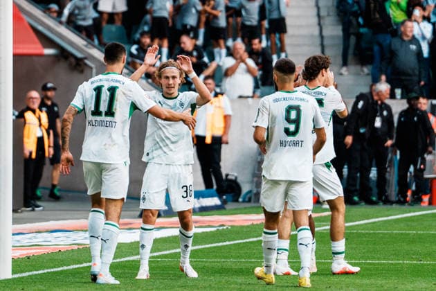 Deutschland: Fußball 1. Bundesliga Männer 2026 - 2027, 2. Spieltag - VfL Borussia Mönchengladbach vs SV Elversberg (ista Borussia Park): Jubel, Tor, Freude, feiern, Spass, Emotionen von Hugo Bolin (Borussia Mönchengladbach, 38) zum 2 zu 1 *** Germany Soccer 1st Bundesliga Men 2026–2027, Matchday 2: VfL Borussia Mönchengladbach vs. SV Elversberg at Borussia Park—cheers, goal, joy, celebration, fun, emotions from Hugo Bolin of Borussia Mönchengladbach, 38–2–1 Copyright: xThiemoxRudolphx