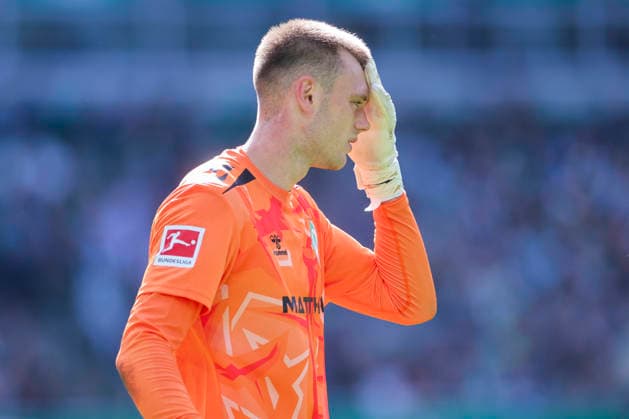 Torhueter Karl Hein (Werder Bremen) schaut enttaeuscht waehrend des Spiels der 1. Bundesliga zwischen SV Werder Bremen und RB Leipzig, Weserstadion am 05. September 2026 in Bremen, Deutschland. (Foto von Marco Steinbrenner DeFodi Images) +++ Torhueter Karl Hein (Werder Bremen) looks dejected during the Bundesliga match between SV Werder Bremen and RB Leipzig at Weserstadion on September 5, 2026 in Bremen, Germany. (Photo by Marco Steinbrenner DeFodi Images) DFB DFL REGULATIONS PROHIBIT ANY USE OF PHOTOGRAPHS AS IMAGE SEQUENCES AND OR QUASI-VIDEO. (Photo by Marco Steinbrenner DeFodi Images) - *** Goalkeeper Karl Hein of Werder Bremen looks disappointed during the Bundesliga 1 match between SV Werder Bremen and RB Leipzig at Weserstadion on September 5, 2026, in Bremen, Germany. Photo by Marco Steinbrenner, DeFodi Images. Goalkeeper Karl Hein of Werder Bremen looks dejected during the Bundesliga match between SV Werder Bremen and RB Leipzig at Weserstadion on September 5, 2026 in Bremen, Germany. Photo by Marco Steinbrenner, DeFodi Images. DFB and DFL regulations prohibit any use of photographs as image sequences and or quasi-video. Photo by Marco Steinbrenner, DeFodi Images.