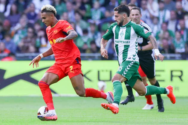 Antonio Nusa (RB Leipzig) und Ludovit Reis (Werder Bremen) kaempfen um den Ball waehrend des Spiels der 1. Bundesliga zwischen SV Werder Bremen und RB Leipzig, Weserstadion am 05. September 2026 in Bremen, Deutschland. (Foto von Marco Steinbrenner DeFodi Images) +++ Antonio Nusa (RB Leipzig) und Ludovit Reis (Werder Bremen) battle for the ball during the Bundesliga match between SV Werder Bremen and RB Leipzig at Weserstadion on September 5, 2026 in Bremen, Germany. (Photo by Marco Steinbrenner DeFodi Images) DFB DFL REGULATIONS PROHIBIT ANY USE OF PHOTOGRAPHS AS IMAGE SEQUENCES AND OR QUASI-VIDEO. (Photo by Marco Steinbrenner DeFodi Images) - *** Antonio Nusa of RB Leipzig and Ludovit Reis of Werder Bremen battle for the ball during the Bundesliga match between SV Werder Bremen and RB Leipzig at Weserstadion on September 5, 2026, in Bremen, Germany. Photo by Marco Steinbrenner, DeFodi Images. Antonio Nusa of RB Leipzig and Ludovit Reis of Werder Bremen battle for the ball during the Bundesliga match between SV Werder Bremen and RB Leipzig at Weserstadion on September 5, 2026 in Bremen, Germany. Photo by Marco Steinbrenner, DeFodi Images. DFB and DFL regulations prohibit any use of photographs as image sequences and or quasi-video. Photo by Marco Steinbrenner, DeFodi Images