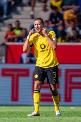 1. Bundesliga, 2. Spieltag, TSG 1899 Hoffenheim vs. Borussia Dortmund am 05.09.2026 Tor zum 1:0 durch Leon Avdullahu Waldemar Anton WICHTIGER HINWEIS: Gemäß den Vorgaben der DFL und des DFB ist es untersagt, in dem Stadion und oder vom Spiel angefertigte Fotoaufnahmen in Form von Sequenzbildern und oder videoähnlichen Fotostrecken zu verwerten bzw. verwerten zu lassen. *** Bundesliga 1, Matchday 2, TSG 1899 Hoffenheim vs. Borussia Dortmund on September 5, 2026. Goal to make it 1–0 by Leon Avdullahu Waldemar Anton. IMPORTANT NOTICE: In accordance with DFL and DFB regulations, it is prohibited to use or allow the use of photographs taken in the stadium and or during the game in the form of image sequences and or video-like photo series. Copyright: xBahhoxKarax