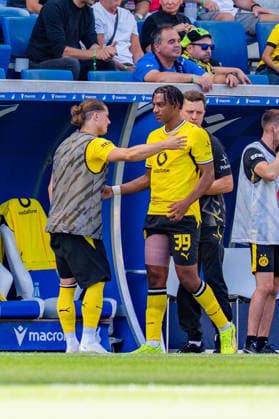 1. Bundesliga, 2. Spieltag, TSG 1899 Hoffenheim vs. Borussia Dortmund am 05.09.2026 Filippo Mane mit einer Verletzung und Auswechselung verletzt sich mit Marcel Sabitzer WICHTIGER HINWEIS: Gemäß den Vorgaben der DFL und des DFB ist es untersagt, in dem Stadion und oder vom Spiel angefertigte Fotoaufnahmen in Form von Sequenzbildern und oder videoähnlichen Fotostrecken zu verwerten bzw. verwerten zu lassen. *** Bundesliga 1, Matchday 2, TSG 1899 Hoffenheim vs. Borussia Dortmund on September 5, 2026: Filippo Mane is injured and substituted; Marcel Sabitzer is also injured. IMPORTANT NOTICE: In accordance with the guidelines of the DFL and the DFB, it is prohibited to use or allow the use of photographs taken in the stadium and or during the game in the form of still images and or video-like photo sequences Copyright: xBahhoxKarax
