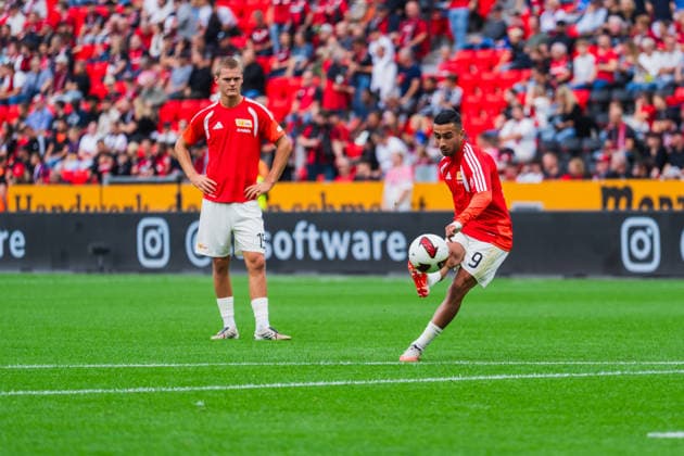 Tom Rothe (1.FC Union Berlin, 15), Livan Burcu (1.FC Union Berlin, 09) beim Schusstraining Bayer 04 Leverkusen vs. 1.FC Union Berlin, Fussball, 1.Bundesliga, 2.Spieltag, Saison 2026 27, 05.09.2026, DFL REGULATIONS PROHIBIT ANY USE OF PHOTOGRAPHS AS IMAGE SEQUENCES AND OR QUASI-VIDEO, Bayer 04 Leverkusen vs. 1.FC Union Berlin, Fussball, 1.Bundesliga, 2.Spieltag, Saison 2026 27, 05.09.2026 Leverkusen *** Tom Rothe, 1. FC Union Berlin, 15; Livan Burcu, 1. FC Union Berlin, 09, during shooting practice for Bayer 04 Leverkusen vs. 1. FC Union Berlin, soccer, Bundesliga 1, Matchday 2, 2026–27 season, September 5, 2026, DFL regulations prohibit any use of photographs as image sequences and or quasi-video, Bayer 04 Leverkusen vs. 1. FC Union Berlin, soccer, Bundesliga 1, Matchday 2, 2026–27 season, September 5, 2026, Leverkusen Copyright: xEibner-Pressefoto LukasxBaldygax EP_LBA