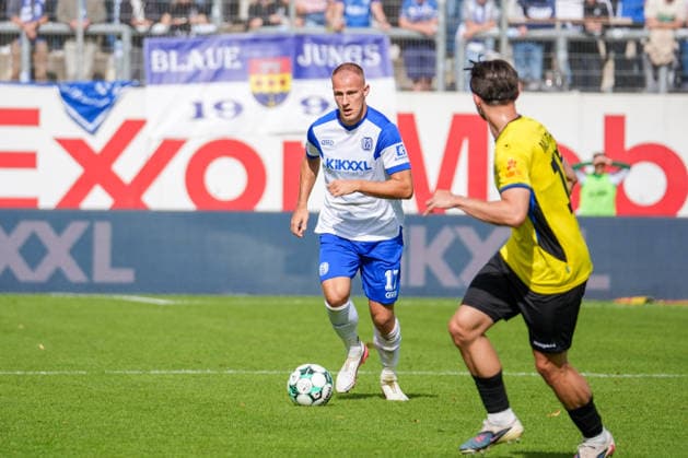 Deutschland: Fussball, 3. Liga, 4. Spieltag, Hänsch-Arena, SV Meppen vs. 1. FC Saarbrücken: Jannic Ehlers (SV Meppen, 17) Copyright: xMichelxWittex