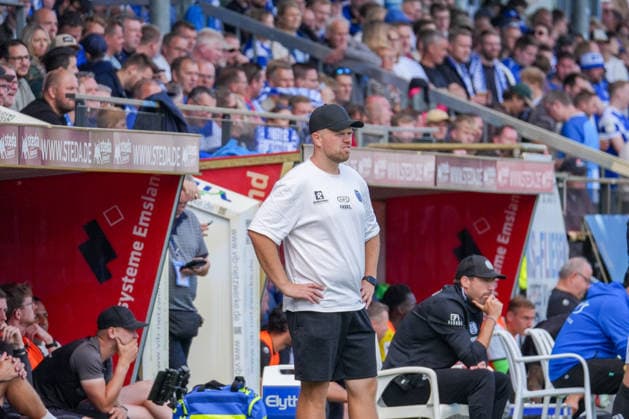 Deutschland: Fussball, 3. Liga, 4. Spieltag, Hänsch-Arena, SV Meppen vs. 1. FC Saarbrücken: Lucas Beniermann (Trainer, SV Meppen) Copyright: xMichelxWittex