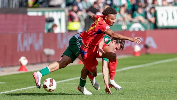 v.li.: Olivier Deman (SV Werder Bremen, 2)und Tidiam Gomis (RB Leipzig, 27) im Zweikampf, Duell, Dynamik, Aktion, Action, Spielszene, DIE DFL-RICHTLINIEN UNTERSAGEN JEGLICHE NUTZUNG VON FOTOS ALS SEQUENZBILDER UND ODER VIDEOAÌˆHNLICHE FOTOSTRECKEN. DFL REGULATIONS PROHIBIT ANY USE OF PHOTOGRAPHS AS IMAGE SEQUENCES AND OR QUASI-VIDEO., 05.09.2026, Bremen (Deutschland), Fussball, Bundesliga, SV Werder Bremen - RB Leipzig *** v li Olivier Deman (SV Werder Bremen, 2) and Tidiam Gomis (RB Leipzig, 27) in a one-on-one, duel, dynamic moment, action, game scene, DFL REGULATIONS PROHIBIT ANY USE OF PHOTOGRAPHS AS SEQUENCE IMAGES AND OR VIDEO-LIKE PHOTO SERIES DFL REGULATIONS PROHIBIT ANY USE OF PHOTOGRAPHS AS IMAGE SEQUENCES AND OR QUASI-VIDEO, September 5, 2026, Bremen, Germany, Soccer, Bundesliga, SV Werder Bremen vs. RB Leipzig xobx