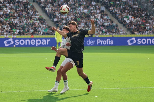 05.09.2026, Fussball, Herren, 1. Bundesliga, Saison 2026 2027, Borussia Mönchengladbach - SV 07 Elversberg, Maurice Krattenmacher (SV 07 Elversberg), Nicolas Kühn (Borussia Mönchengladbach) Mönchengladbach Ista-Borussia-Park Nordrhein-Westfalen Deutschland (DEU) *** September 5, 2026, Soccer, Men s, 1st Bundesliga, 2026–2027 season, Borussia Mönchengladbach vs. SV 07 Elversberg, Maurice Krattenmacher (SV 07 Elversberg), Nicolas Kühn (Borussia Mönchengladbach), Mönchengladbach, Ista, Borussia Park, North Rhine-Westphalia, Germany, DEU Copyright: xSebastianxBachx