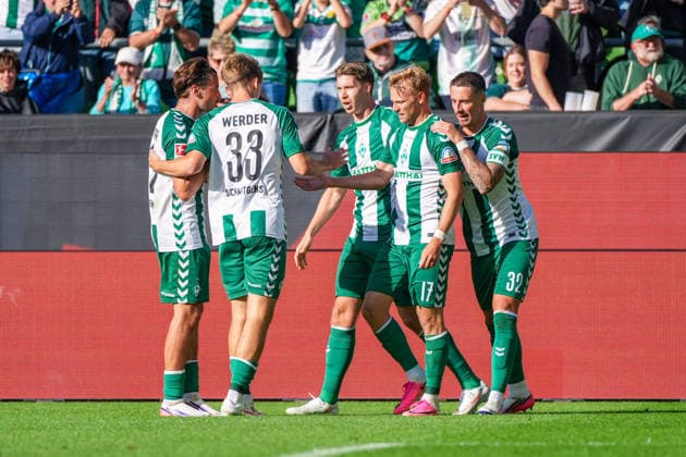 Torjubel zum 3:0 Tor durch Marco Grüll (Werder Bremen, 17), Freude, Emotionen, Deutschland: Fussball, Bundesliga, Saison 2026 27, 2. Spieltag, 05.09.2026, Werder Bremen vs RB Leipzig, Weserstadion (Bremen) *** Goal celebration for the 3-0 goal by Marco Grüll, Werder Bremen, 17, joy, emotions, German soccer, Bundesliga, 2026-27 season, Matchday 2, September 5, 2026, Werder Bremen vs. RB Leipzig, Weserstadion, Bremen Copyright: xLeonxFrickx