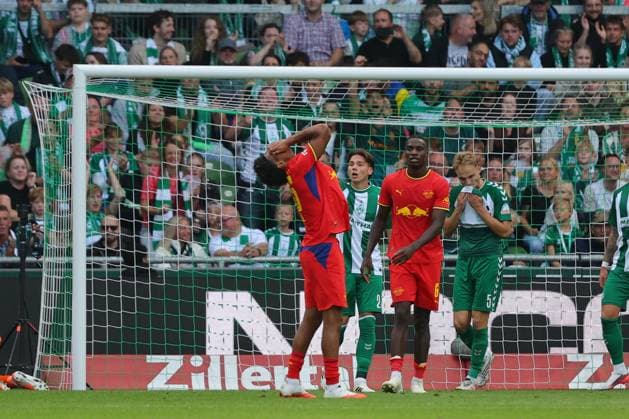 05.09.26, GER, Fussball, 1.FBL Männer, 2. Spieltag, Saison2026 2027, SV Werder Bremen vs. RB Leipzig Samba KonatÃ Samba Konate (RB Leipzig 45) ist enttäuscht enttaeuscht Bremen Weserstadion Bremen Germany *** 05 09 26, GER, Soccer, Men s 1st Division, Matchday 2, 2026–2027 Season, SV Werder Bremen vs. RB Leipzig Samba Konaté Samba Konaté RB Leipzig 45 is disappointed Bremen Weserstadion Bremen Germany Copyright: xnordphotoxGmbHx xTauchnitzx