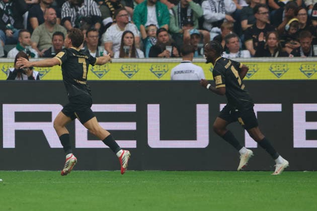 05.09.2026, Fussball, Herren, 1. Bundesliga, Saison 2026 2027, Borussia Mönchengladbach - SV 07 Elversberg, Torjubel zum 3:4, Torschütze: Maurice Krattenmacher (SV 07 Elversberg) Mönchengladbach Ista-Borussia-Park Nordrhein-Westfalen Deutschland (DEU) *** September 5, 2026, Soccer, Men s, 1. Bundesliga, 2026–2027 season, Borussia Mönchengladbach vs. SV 07 Elversberg, goal celebration after the 3–4, goal scorer Maurice Krattenmacher, SV 07 Elversberg, Mönchengladbach, Ista, Borussia Park, North Rhine-Westphalia, Germany, DEU Copyright: xSebastianxBachx