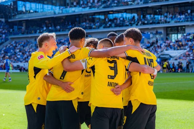 1. Bundesliga, 2. Spieltag, TSG 1899 Hoffenheim vs. Borussia Dortmund am 05.09.2026 Tor zum 2:3 durch Ethan Nwaneri Jobe Bellingham Fabio Silva WICHTIGER HINWEIS: Gemäß den Vorgaben der DFL und des DFB ist es untersagt, in dem Stadion und oder vom Spiel angefertigte Fotoaufnahmen in Form von Sequenzbildern und oder videoähnlichen Fotostrecken zu verwerten bzw. verwerten zu lassen. *** Bundesliga 1, Matchday 2, TSG 1899 Hoffenheim vs. Borussia Dortmund on September 5, 2026; goal for the 2–3 score by Ethan Nwaneri, Jobe Bellingham, and Fabio Silva. IMPORTANT NOTICE: In accordance with the guidelines of the DFL and the DFB, it is prohibited to use or allow the use of photographs taken in the stadium and or during the game in the form of sequential images and or video-like photo series Copyright: xBahhoxKarax