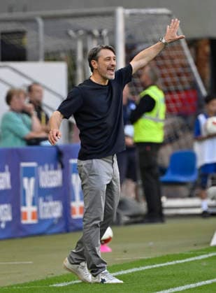 Trainer Niko Kovac Borussia Dortmund BVB am Spielfeldrand Gestik Geste TSG 1899 Hoffenheim vs Borussia Dortmund BVB 05.09.2026 DFL REGULATIONS PROHIBIT ANY USE OF PHOTOGRAPHS AS IMAGE SEQUENCES AND OR QUASI-VIDEO TSG 1899 Hoffenheim vs Borussia Dortmund BVB *** Coach Niko Kovac, Borussia Dortmund (BVB), on the sidelines, gesturing—TSG 1899 Hoffenheim vs. Borussia Dortmund (BVB), September 5, 2026. DFL regulations prohibit any use of photographs as image sequences and or quasi-video content.EO TSG 1899 Hoffenheim vs. Borussia Dortmund (BVB)