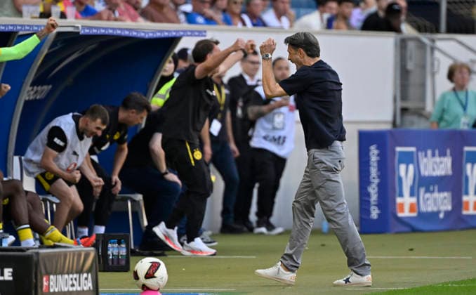 Trainer Niko Kovac Borussia Dortmund BVB am Spielfeldrand Gestik Geste Schlussjubel, Freude, Glueck, Jubel TSG 1899 Hoffenheim vs Borussia Dortmund BVB 05.09.2026 DFL REGULATIONS PROHIBIT ANY USE OF PHOTOGRAPHS AS IMAGE SEQUENCES AND OR QUASI-VIDEO TSG 1899 Hoffenheim vs Borussia Dortmund BVB *** Coach Niko Kovac, Borussia Dortmund (BVB), on the sidelines, gesturing, celebrating at the end of the game, joy, happiness, Celebration TSG 1899 Hoffenheim vs. Borussia Dortmund BVB September 5, 2026 DFL regulations prohibit any use of photographs as image sequences and or quasi-video TSG 1899 Hoffenheim vs. Borussia Dortmund BVB