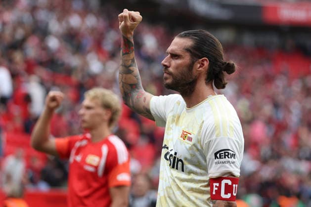 Christopher Trimmel (1.FC Union Berlin) gestikuliert, Gestik waehrend des Spiels der 1. Bundesliga zwischen Bayer 04 Leverkusen und 1. FC Union Berlin, BayArena am 05. September 2026 in Leverkusen, Deutschland. (Foto von Oliver Kaelke DeFodi Images) +++ Christopher Trimmel (1.FC Union Berlin) gestures during the Bundesliga match between Bayer 04 Leverkusen and 1. FC Union Berlin at BayArena on September 5, 2026 in Leverkusen, Germany. (Photo by Oliver Kaelke DeFodi Images) DFB DFL REGULATIONS PROHIBIT ANY USE OF PHOTOGRAPHS AS IMAGE SEQUENCES AND OR QUASI-VIDEO. (Photo by Oliver Kaelke DeFodi Images) - *** Christopher Trimmel of 1. FC Union Berlin gestures during the Bundesliga match between Bayer 04 Leverkusen and 1. FC Union Berlin, BayArena on September 5, 2026, in Leverkusen, Germany. Photo by Oliver Kaelke, DeFodi Images. Christopher Trimmel of 1. FC Union Berlin gestures during the Bundesliga match between Bayer 04 Leverkusen and 1. FC Union Berlin at BayArena on September 5, 2026 in Leverkusen, Germany. Photo by Oliver Kaelke, DeFodi Images. DFB and DFL regulations prohibit any use of photographs as image sequences and or quasi-video. Photo by Oliver Kaelke, DeFodi Images.