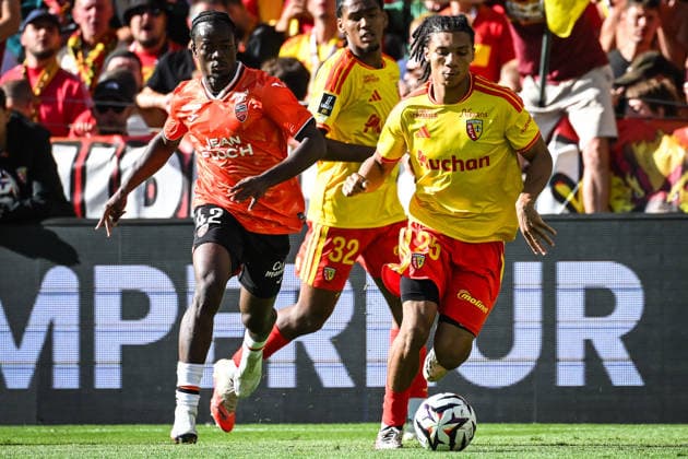 September 5, 2026, Lens, France, France: Mamadou KONE of Lorient and Ismaelo GANIOU of Lens during the Ligue 1 match between RC Lens and FC Lorient at Bollaert-Delelis Stadium on September 05, 2026 in Lens, France. RC Lens V FC Lorient - Ligue 1  - ZUMAm308 20260905_zsp_m308_001 Copyright: xMatthieuxMirvillex