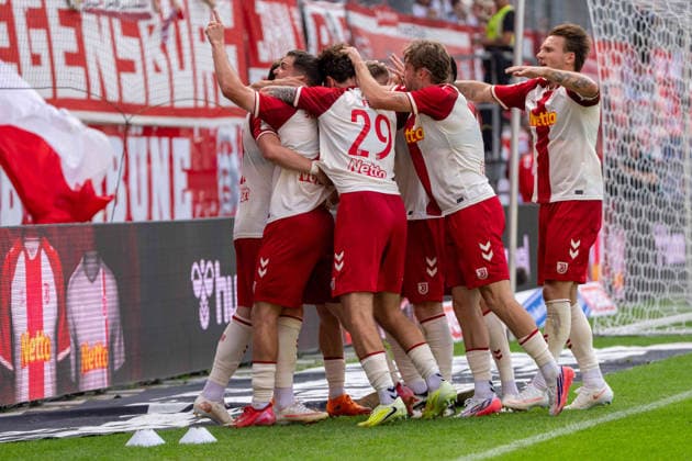Torjubel 1:0 Jahn Regensburg Jahn Regensburg vs MSV Duisburg, Fussball, 3. Liga, 4. Spieltag, 05.09.2026 Jahn Regensburg vs MSV Duisburg, Fussball, 3. Liga, 05.09.2026 Regensburg Copyright: xEibner-Pressefotox EP_EER