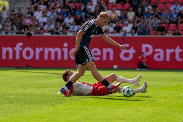 Peter Remmert (MSV Duisburg) mit dem Schuss zum 1:1 Jahn Regensburg vs MSV Duisburg, Fussball, 3. Liga, 4. Spieltag, 05.09.2026 Jahn Regensburg vs MSV Duisburg, Fussball, 3. Liga, 05.09.2026 Regensburg Copyright: xEibner-Pressefotox EP_EER