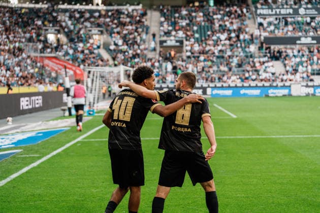 Deutschland: Fußball 1. Bundesliga Männer 2026 - 2027, 2. Spieltag - VfL Borussia Mönchengladbach vs SV Elversberg (ista Borussia Park): Jubel, Tor, Freude, feiern, Spass, Emotionen, Lukasz Poreba (SV Elversberg, 8), Francis Onyeka (SV Elversberg, 40), Siegtreffer *** Germany Men s Soccer Bundesliga 1 2026–2027, Matchday 2: VfL Borussia Mönchengladbach vs. SV Elversberg at Borussia Park—cheering, goal, joy, celebration, fun, emotions, Lukasz Poreba (SV Elversberg, 8), Francis Onyeka (SV Elversberg, 40), game-winning goal Copyright: xThiemoxRudolphx