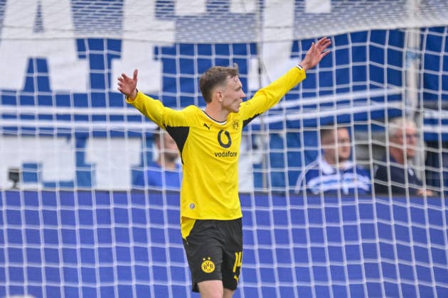 Maximilian Beier (Borussia Dortmund) gestikuliert, gestik waehrend des spiels der 1. Bundesliga zwischen TSG Hoffenheim und Borussia Dortmund, SNP Arena am 05. September 2026 in Sinsheim, Deutschland. (Foto von Harry Langer DeFodi Images) +++ Maximilian Beier (Borussia Dortmund) gestures during the Bundesliga match between TSG Hoffenheim and Borussia Dortmund at SNP Arena on September 5, 2026 in Sinsheim, Germany. (Photo by Harry Langer DeFodi Images) DFB DFL REGULATIONS PROHIBIT ANY USE OF PHOTOGRAPHS AS IMAGE SEQUENCES AND OR QUASI-VIDEO. (Photo by Harry Langer DeFodi Images) DFB DFL REGULATIONS PROHIBIT ANY USE OF PHOTOGRAPHS AS IMAGE SEQUENCES AND OR QUASI-VIDEO. - *** Maximilian Beier of Borussia Dortmund gestures during the Bundesliga match between TSG Hoffenheim and Borussia Dortmund, at the SNP Arena on September 5, 2026, in Sinsheim, Germany. Photo by Harry Langer, DeFodi Images. Maximilian Beier of Borussia Dortmund gestures during the Bundesliga match between TSG Hoffenheim and Borussia Dortmund at the SNP Arena on September 5, 2026, in Sinsheim, Germany. Photo by Harry Langer, DeFodi Images. DFB and DFL regulations prohibit any use of photographs as image sequences and or quasi-video. Photo by Harry Langer, DeFodi Images. DFB and DFL regulations prohibit any use of photographs as imSEQUENCES AND OR QUASI-VIDEO