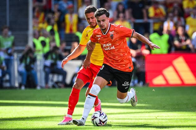 September 5, 2026, Lens, France, France: Thorgan HAZARD of Lens and Gabin BERNARDEAU of Lorient during the Ligue 1 match between RC Lens and FC Lorient at Bollaert-Delelis Stadium on September 05, 2026 in Lens, France. RC Lens V FC Lorient - Ligue 1  - ZUMAm308 20260905_zsp_m308_005 Copyright: xMatthieuxMirvillex