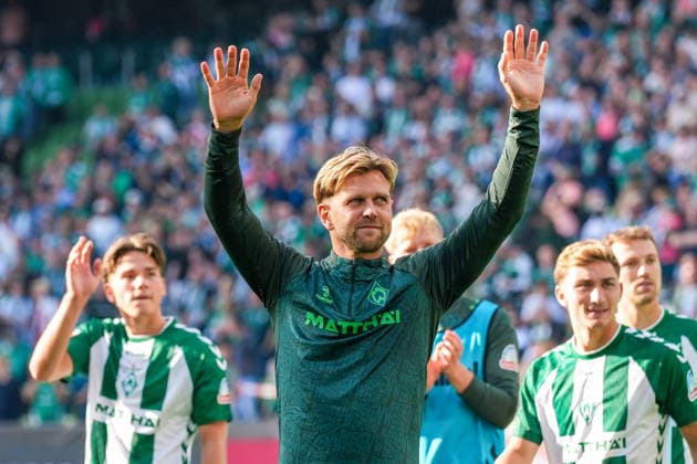 Niklas Füllkrug (Werder Bremen, 10) winkt nach Abpfiff den Werder Fans, Deutschland: Fussball, Bundesliga, Saison 2026 27, 2. Spieltag, 05.09.2026, Werder Bremen vs RB Leipzig, Weserstadion (Bremen) *** Niklas Füllkrug of Werder Bremen, No. 10, waves to the Werder fans after the final whistle, German soccer, Bundesliga, 2026–27 season, Matchday 2, September 5, 2026, Werder Bremen vs. RB Leipzig, Weserstadion, Bremen Copyright: xLeonxFrickx