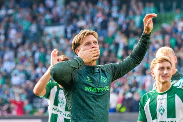 Niklas Füllkrug (Werder Bremen, 10) winkt nach Abpfiff den Werder Fans, Deutschland: Fussball, Bundesliga, Saison 2026 27, 2. Spieltag, 05.09.2026, Werder Bremen vs RB Leipzig, Weserstadion (Bremen) *** Niklas Füllkrug of Werder Bremen, No. 10, waves to the Werder fans after the final whistle, German soccer, Bundesliga, 2026–27 season, Matchday 2, September 5, 2026, Werder Bremen vs. RB Leipzig, Weserstadion, Bremen Copyright: xLeonxFrickx