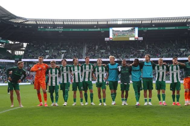 05.09.26, GER, Fussball, 1.FBL Männer, 2. Spieltag, Saison2026 2027, SV Werder Bremen vs. RB Leipzig Spielende Endstand 3:1. Dank an die Fans nach dem Spiel SV Werder Bremen Bremen Weserstadion Bremen Germany *** September 26, 2026, Germany, Soccer, 1st Men s Bundesliga, Matchday 2, 2026–2027 Season, SV Werder Bremen vs. RB Leipzig; Final Score: 3–1; Thanks to the fans after the game; SV Werder Bremen, Weserstadion, Bremen, Germany Copyright: xnordphotoxGmbHx xTauchnitzx