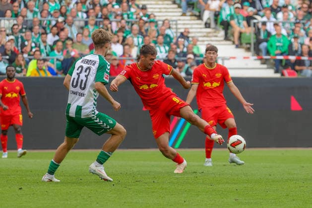 05.09.2026, xtgx, Fussball - 1.Bundesliga SV Werder Bremen - RB Leipzig v.l. Marc Guiu (Leipzig, 9) Torschuss, schiesst den Ball aufs Tor, Schuss (DFL DFB REGULATIONS PROHIBIT ANY USE OF PHOTOGRAPHS as IMAGE SEQUENCES and or QUASI-VIDEO) Bremen *** September 5, 2026, xtgx, Soccer, Bundesliga 1, SV Werder Bremen vs. RB Leipzig, Marc Guiu (Leipzig), 9th shot on goal, shoots the ball toward the goal, shot. DFL and DFB regulations prohibit any use of photographs as image sequences and or quasi-video. Bremen