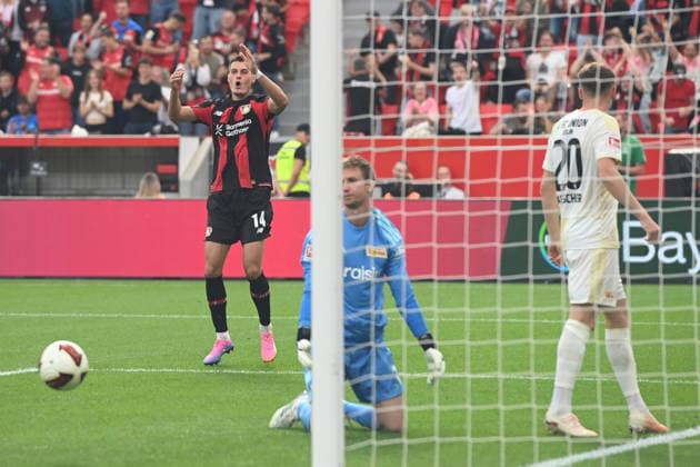 Patrik SCHICK (LEV) jubelt nach seinem Tor zum 3:0 ,Jubel, jubeln, Freude, cheers, Fussball 1. Bundesliga, 2.Spieltag, matchday2, Bayer Leverkusen (LEV) - 1. FC Union Berlin (UB) 4-0 am 18.04.2026 in Leverkusen Deutschland. DFL regulations prohibit any use of photographs as image sequences and or quasi-video Â *** Patrik SCHICK (LEV) celebrates after scoring his goal to make it 3–0; celebration, cheering, joy, cheers, Soccer 1. Bundesliga, Matchday 2, matchday2, Bayer Leverkusen (LEV) 1, FC Union Berlin (UB) 4–0 on April 18, 2026, in Leverkusen, Germany. DFL regulations prohibit any use of photographs as image sequences and or quasi-video.