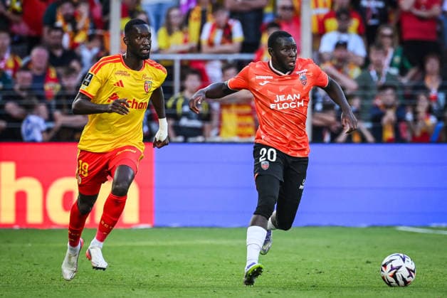 September 5, 2026, Lens, France, France: Abdallah SIMA of Lens and Dembo SYLLA of Lorient during the Ligue 1 match between RC Lens and FC Lorient at Bollaert-Delelis Stadium on September 05, 2026 in Lens, France. RC Lens V FC Lorient - Ligue 1  - ZUMAm308 20260905_zsp_m308_007 Copyright: xMatthieuxMirvillex