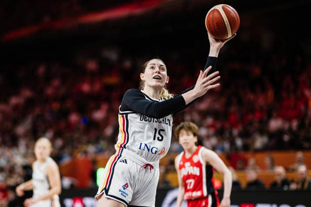 Sport Bilder des Tages FIBA Women™s Basketball World Cup 2026: Deutschland vs. Japan, 05.09.2026 Luisa Geiselsoder (Deutschland, 15) wirft; Basketball, FIBA Women™s Basketball World Cup 2026, Gruppenphase, Gruppe A, 2. Spieltag: Deutschland vs. Japan am 05.09.2026 in der Max-Schmeling-Halle, Berlin Copyright: xBEAUTIFULxSPORTS Tonhäuserx