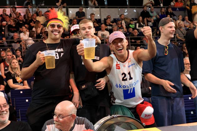 05.09.2026, GER, Basketball, Frauen , Basketball-WM, 2026, 1. Spieltag, Deutschland vs. Japan Deutsche-Fans Berlin Max-Schmeling-Halle Berlin Deutschland Copyright: xNordphotox xEnglerx