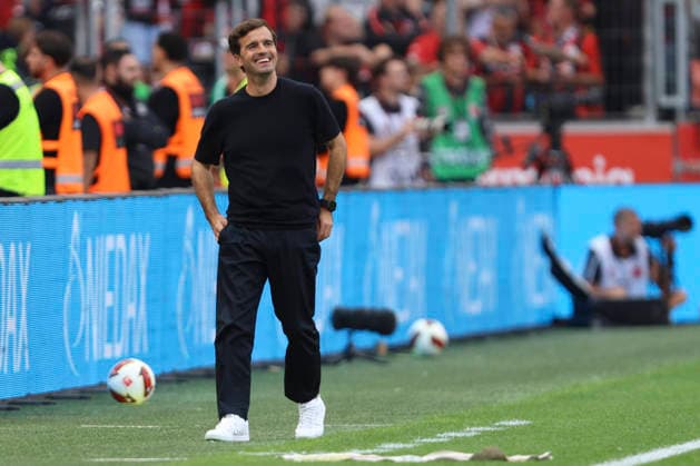 Trainer Carles Martinez (Bayer 04 Leverkusen) laechelt, gluecklich, froehlich, freudig waehrend des Spiels der 1. Bundesliga zwischen Bayer 04 Leverkusen und 1. FC Union Berlin, BayArena am 05. September 2026 in Leverkusen, Deutschland. (Foto von Oliver Kaelke DeFodi Images) +++ Trainer Carles Martinez (Bayer 04 Leverkusen) smiles, happy during the Bundesliga match between Bayer 04 Leverkusen and 1. FC Union Berlin at BayArena on September 5, 2026 in Leverkusen, Germany. (Photo by Oliver Kaelke DeFodi Images) DFB DFL REGULATIONS PROHIBIT ANY USE OF PHOTOGRAPHS AS IMAGE SEQUENCES AND OR QUASI-VIDEO. (Photo by Oliver Kaelke DeFodi Images) - *** Bayer 04 Leverkusen coach Carles Martinez smiles, looking happy, cheerful, and joyful during the Bundesliga match between Bayer 04 Leverkusen and 1. FC Union Berlin, BayArena on September 5, 2026, in Leverkusen, Germany. Photo by Oliver Kaelke, DeFodi Images. Coach Carles Martinez of Bayer 04 Leverkusen smiles, happy, during the Bundesliga match between Bayer 04 Leverkusen and 1 FC Union Berlin at BayArena on September 5, 2026 in Leverkusen, Germany. Photo by Oliver Kaelke, DeFodi Images. DFB and DFL regulations prohibit any use of photographs as image sequences and or quasi-video. Photo by Oliver Kaelke, DeFodi Images.