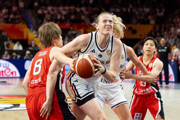 Marie Guelich (Deutschland, 21) im Zweikampf mit Maki Takada (Japan, 08), GER, Deutschland vs. Japan, Basketball, FIBA Women s World Cup 2026, Gruppenphase, Spieltag 2, 05.09.2026 GER, Deutschland vs. Japan, Basketball, FIBA Women s World Cup 2026, Gruppenphase, Spieltag 2, 05.09.2026 Berlin Copyright: xEibner-Pressefoto MaxxVincenx EP_MVN