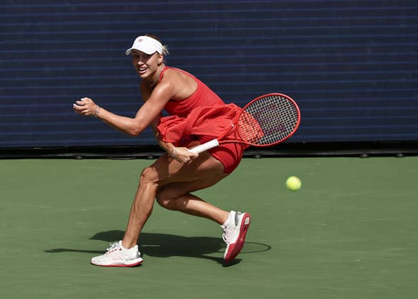 Anastasia Potapova (AUT), Damen Einzel, Ladies Singles, US Open Championships, Billie Jean King National Tennis Center, Flushing Meadows, New York, USA . Copyright: xJuergenxHasenkopfx