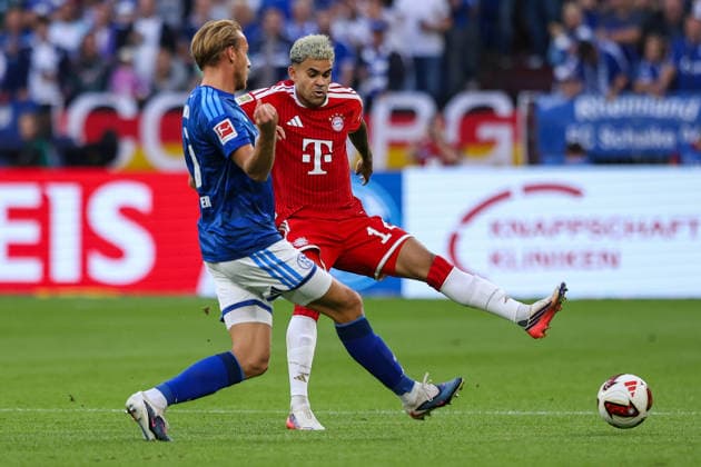 2026.09.05, xkwix, Fußball, Bundesliga, FC Schalke 04 - FC Bayern München, Veltins-Arena, 2.Spieltag, Saison 2026 2027: Timo Becker (FC Schalke 04 5) im Zweikampf gegen Luis Diaz (FC Bayern Muenchen 14) DFB regulations prohibit any use of photographs as image sequences and or quasi-video. Photo: xKamilxWilkowskixPressefotoKochx Nordrhein-Westfalen Deutschland *** September 5, 2026, xkwix, Soccer, Bundesliga, FC Schalke 04 vs. FC Bayern Munich, Veltins Arena, Matchday 2, 2026–2027 season: Timo Becker (FC Schalke 04) 5 in a tackle against Luis Diaz (FC Bayern Munich) 14. DFB regulations prohibit any use of photographs as image sequences and or quasi-video. Photo: xKamilxWilkowskixPressefotoKochx, North Rhine-Westphalia, Germany
