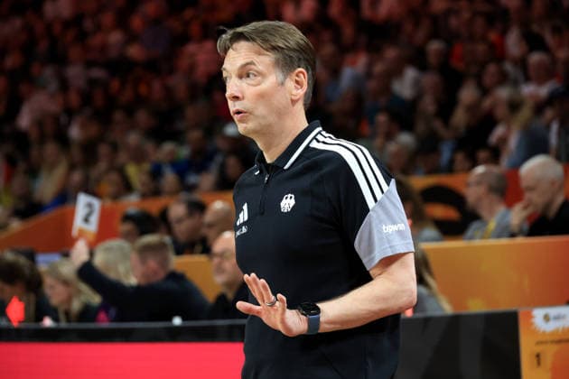 05.09.2026, GER, Basketball, Frauen , Basketball-WM, 2026, 1. Spieltag, Deutschland vs. Japan Head Coach Olaf Lange ( Deutschland ) Berlin Max-Schmeling-Halle Berlin Deutschland Copyright: xNordphotox xEnglerx