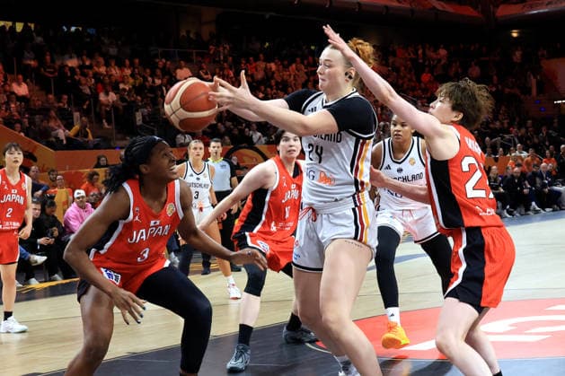 05.09.2026, GER, Basketball, Frauen , Basketball-WM, 2026, 1. Spieltag, Deutschland vs. Japan Lina Sontag ( Deutschland 24 ), Stephanie Mawuli ( Japan 3 )Mai Yamamoto ( Japan 23 ) Berlin Max-Schmeling-Halle Berlin Deutschland Copyright: xNordphotox xEnglerx