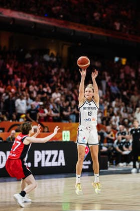 FIBA Women™s Basketball World Cup 2026: Deutschland vs. Japan, 05.09.2026 Leonie Fiebich (Deutschland, 13) wirft: Basketball, FIBA Women™s Basketball World Cup 2026, Gruppenphase, Gruppe A, 2. Spieltag: Deutschland vs. Japan am 05.09.2026 in der Max-Schmeling-Halle, Berlin Copyright: xBEAUTIFULxSPORTS Tonhäuserx
