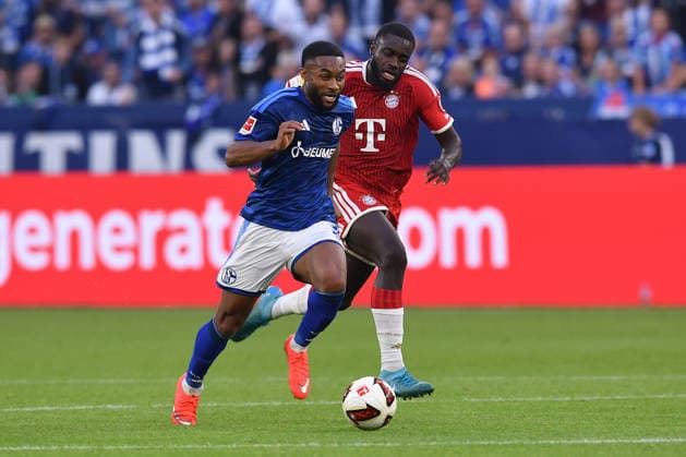 Fußball 1. Bundesliga 2. Spieltag FC Schalke 04 - FC Bayern München am 05.09.2026 in der Veltins Arena in Gelsenkirchen Moussa Sylla ( Schalke ), vorne - Dayot Upamecano ( München ), hinten DFL regulations prohibit any use of photographs as image sequences and or quasi-video. *** Soccer, Bundesliga 1, Matchday 2: FC Schalke 04 vs. FC Bayern Munich on September 5, 2026, at the Veltins Arena in Gelsenkirchen. Moussa Sylla (Schalke, front) and Dayot Upamecano (Munich, back). DFL regulations prohibit any use of photographs as image sequences and or quasi-video. xRx