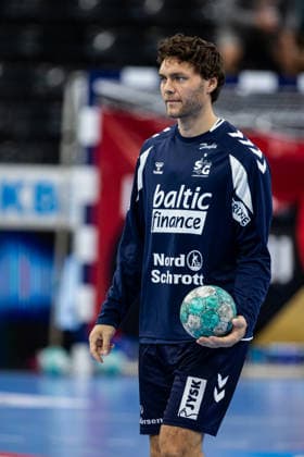 Opel HBL: SG Flensburg-Handewitt vs HC Erlangen; 05.09.26 Niclas Kirkelokke (Nr.05, SG Flensburg-Handewitt) beim Warm Up Opel HBL: SG Flensburg-Handewitt vs HC Erlangen, GGW Arena am 05.09.26 Copyright: xBEAUTIFULxSPORTS MarioxM.xKobergx