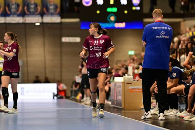 Handball I Frauen I Saison 2026-2027 I Bundesliga I 2. Spieltag I Buxtehuder SV - HC Leipzig I 05.09.2026 Einzelfoto, Freisteller, Einzelbild, Cut-out, isoliertes Motiv, Sportaufnahme, Nahaufnahme, freigestellt, freigestellte Aufnahme, Aufnahme, Einzeln: Alina Gaubatz (11, HC Leipzig) Buxtehude Halle Nord (Neu) Niedersachsen Deutschland Copyright: xLobeca FelixxWeißbergx