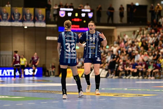 Handball I Frauen I Saison 2026-2027 I Bundesliga I 2. Spieltag I Buxtehuder SV - HC Leipzig I 05.09.2026 Isa Ternede (32, Buxtehuder Sportverein) Lin Luck (51, Buxtehuder Sportverein) Buxtehude Halle Nord (Neu) Niedersachsen Deutschland Copyright: xLobeca FelixxWeißbergx