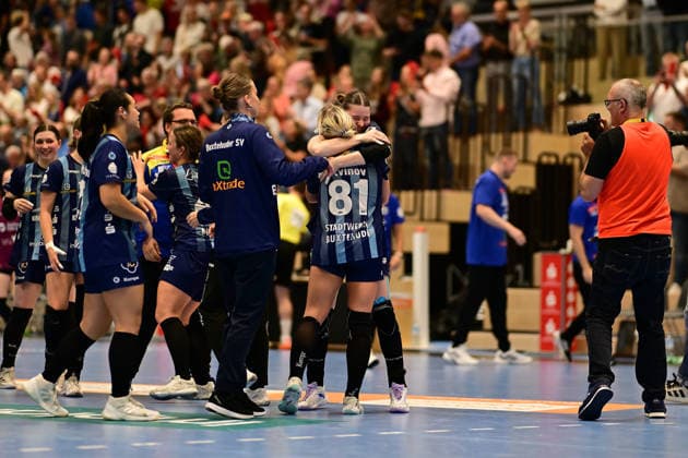 Handball I Frauen I Saison 2026-2027 I Bundesliga I 2. Spieltag I Buxtehuder SV - HC Leipzig I 05.09.2026 Jubel, Begeisterung, Enthusiasmus, Euphorie, Freude, Glücksgefühl, Heiterkeit bei: Buxtehuder Sportverein Frauen nach dem Sieg gegen HC Leipzig Frauen Buxtehude Halle Nord (Neu) Niedersachsen Deutschland Copyright: xLobeca FelixxWeißbergx