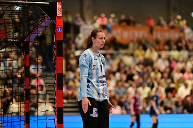 Handball I Frauen I Saison 2026-2027 I Bundesliga I 2. Spieltag I Buxtehuder SV - HC Leipzig I 05.09.2026 Einzelfoto, Freisteller, Einzelbild, Cut-out, isoliertes Motiv, Sportaufnahme, Nahaufnahme, freigestellt, freigestellte Aufnahme, Aufnahme, Einzeln: Nikki van der Vorst (1, Buxtehuder Sportverein) Buxtehude Halle Nord (Neu) Niedersachsen Deutschland Copyright: xLobeca FelixxWeißbergx