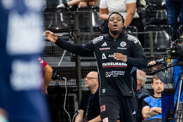 Opel HBL: SG Flensburg-Handewitt vs HC Erlangen; 05.09.26 Rubens Pierre (Nr.93, HC Erlangen) beim Warm Up Opel HBL: SG Flensburg-Handewitt vs HC Erlangen, GGW Arena am 05.09.26 Copyright: xBEAUTIFULxSPORTS MarioxM.xKobergx