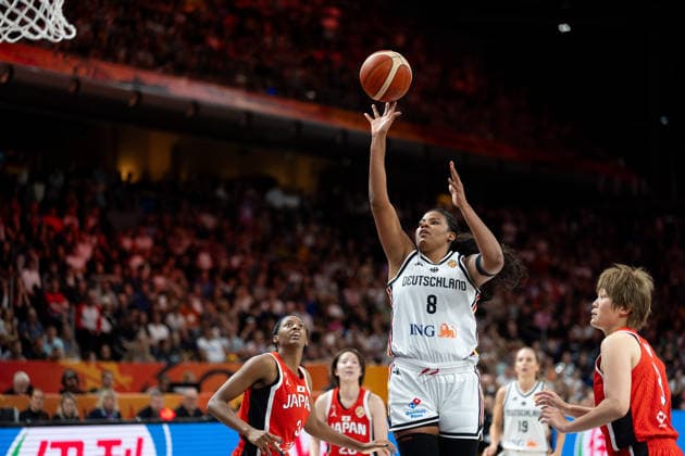 Nyara Sabally (Deutschland, 08) beim Wurf, GER, Deutschland vs. Japan, Basketball, FIBA Women s World Cup 2026, Gruppenphase, Spieltag 2, 05.09.2026 GER, Deutschland vs. Japan, Basketball, FIBA Women s World Cup 2026, Gruppenphase, Spieltag 2, 05.09.2026 Berlin Copyright: xEibner-Pressefoto MaxxVincenx EP_MVN
