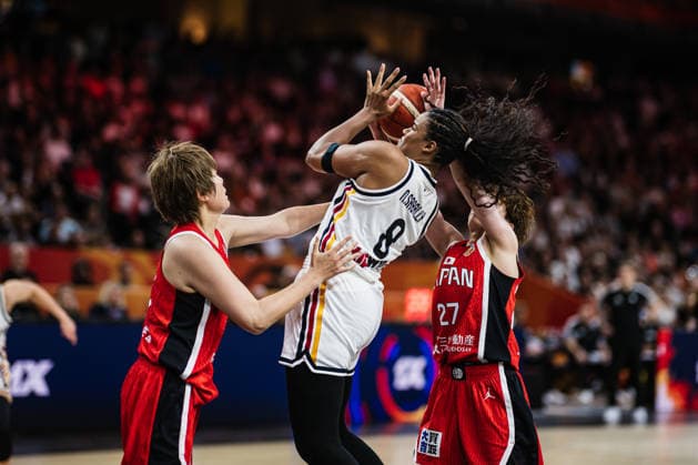 FIBA Women™s Basketball World Cup 2026: Deutschland vs. Japan, 05.09.2026 Nyara Sabally (Deutschland, 8) gegen Maki Takada (Japan, 8) und Saki Hayashi (Japan, 27): Basketball, FIBA Women™s Basketball World Cup 2026, Gruppenphase, Gruppe A, 2. Spieltag: Deutschland vs. Japan am 05.09.2026 in der Max-Schmeling-Halle, Berlin Copyright: xBEAUTIFULxSPORTS Tonhäuserx