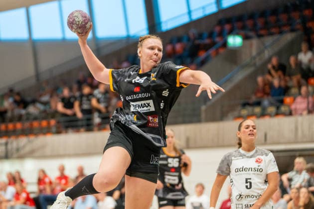 Handball I Frauen I Saison 2026-2027 I 2. Bundesliga I 2. Spieltag I VfL Waiblingen - HSG Freiburg I 05.09.2026 Kimberly Eileen Gisa (18, VfL Waiblingen Tigers) im Wurf Waiblingen Rundsporthalle Baden-Württemberg Deutschland Copyright: xLobeca MaxxPetershansx