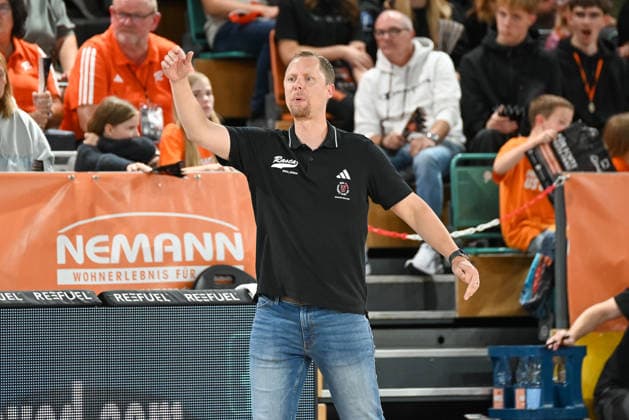 Christian Held (RASTA Vechta, Coach) gestikuliert RASTA Vechta vs. Bakken Bears, Testspiel, Saison 2026 2027, 05.09.2026, RASTA Vechta vs. Bakken Bears, Testspiel, Saison 2026 2027, 05.09.2026 Vechta Copyright: xEibner-Pressefoto RobertxGertzenx EP_RGN