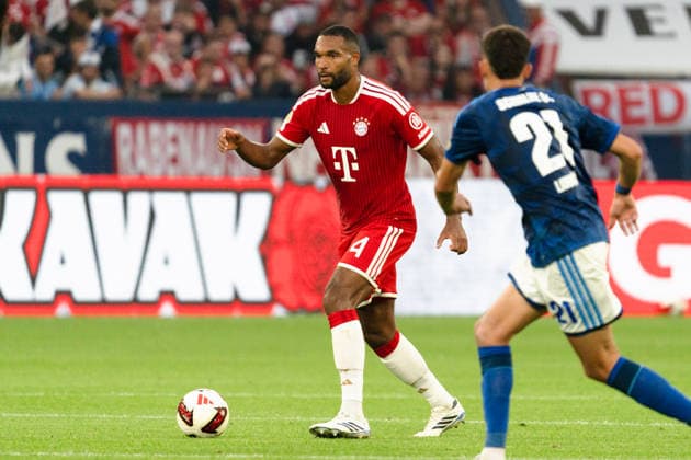 Deutschland: 1. Bundesliga 2026 2027, 2. Spieltag - FC Schalke 04 vs. FC Bayern München - 05.09.2026 - Veltins-Arena (Gelsenkirchen, Nordrhein-Westfalen) Jonathan Tah (FC Bayern München, 4) *** Germany 1 Bundesliga 2026–2027, Matchday 2: FC Schalke 04 vs. FC Bayern Munich, September 5, 2026, Veltins Arena, Gelsenkirchen, North Rhine-Westphalia; Jonathan Tah, FC Bayern Munich, 4 Copyright: xCelinaxLeiersx
